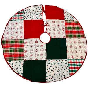NWT Williams Sonoma Dolly Parton plaid patchwork tree skirt Christmas homestead